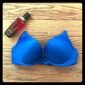 Victoria’s Secret Bombshell Push Up Bra w/Perfume